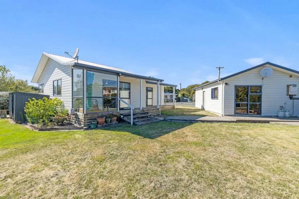8 Key Crescent, Seddon, Marlborough