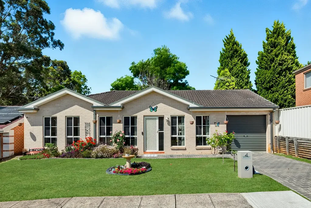 St Helens Park 3ห้องนอน Beautifully Renovated Family Home in a Peaceful Cul-De-Sac