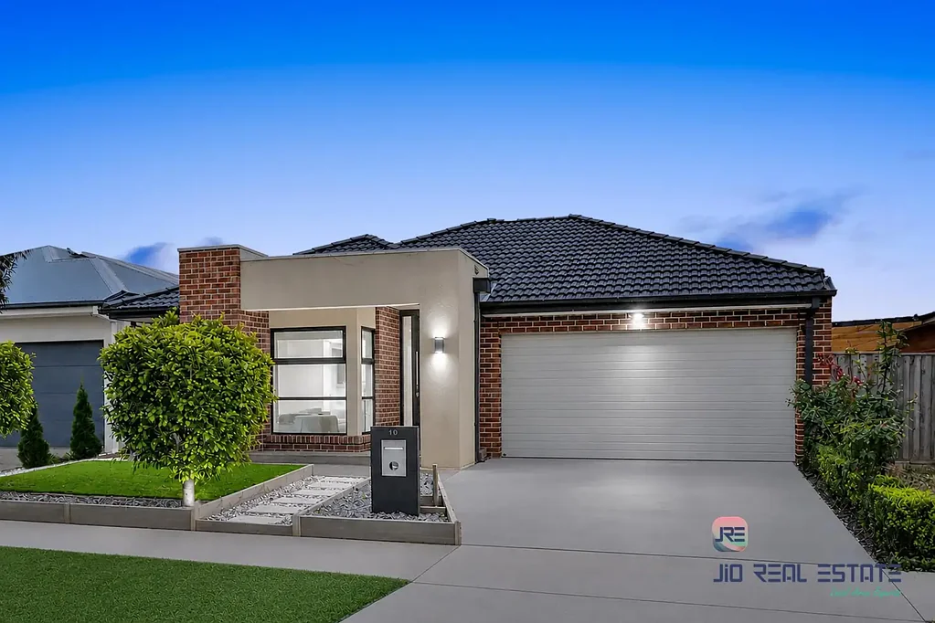 Thornhill Park 4房 Thornhill Park核心 4卧宽敞 900mm电器 主卧套间 双车位车库 户外娱乐 低维护景观 全屋冷暖 Upgraded & Stylish Family Home | Spacious Design in the heart of Thornhill Park!!!