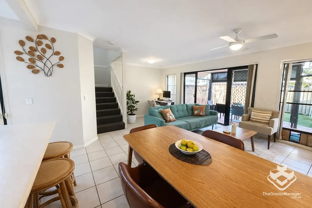 Sippy Downs 3غرفة نوم Spacious Townhouse in Great Location.