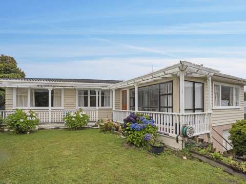 Tawa 4部屋 LOVELY, VERSATILE FAMILY HOME