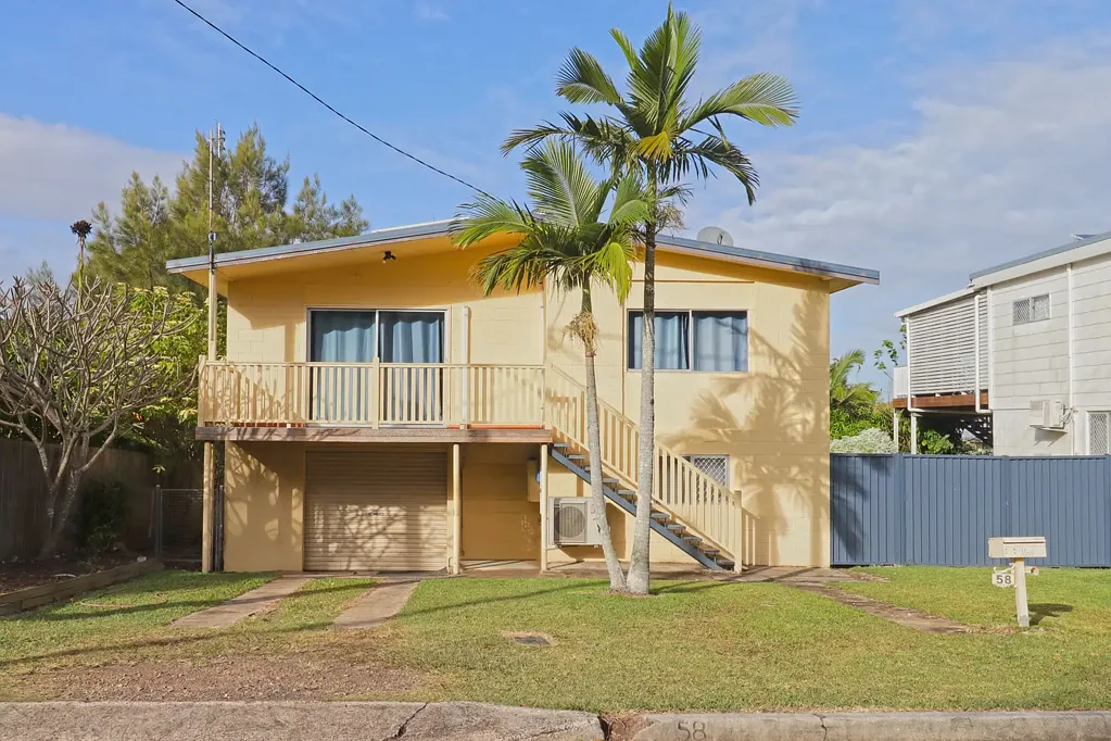 HIGH SET 4 BEDROOM PROPERTY