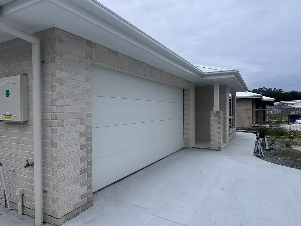 Brand New Four Bedroom Home in Moonee Beach
