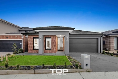 Clyde North 4 Slaapkamer Modern Family Living with Style, Space & Convenience