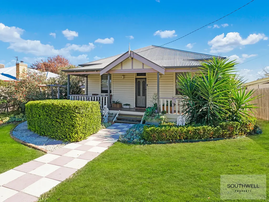 Tamworth 4房  Picture-Perfect Period Home with All Modern Comforts