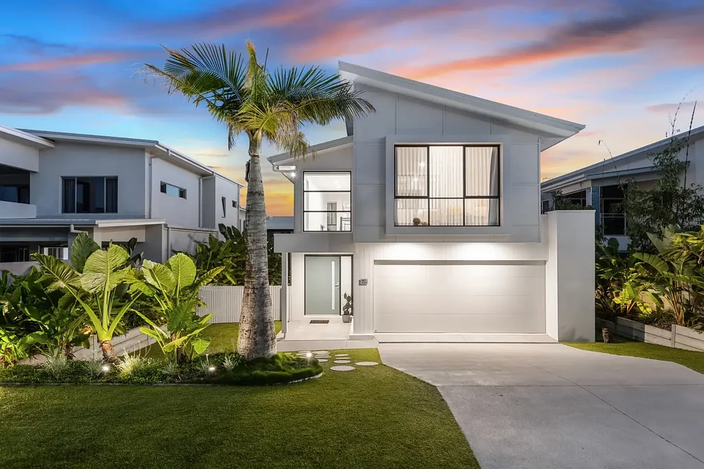 FULLY FURNISHED Luxury Coastal Living Just 100m from the Beach – Resort-Style Family Home