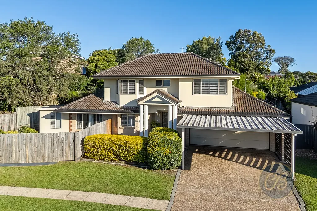 Aspley 3chambre Private, Spacious Townhome with Pool Access in Prime Aspley Location
