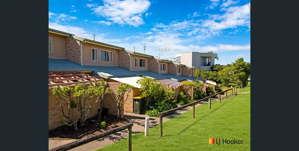 2 Bedroom Townhouse close to the CBD