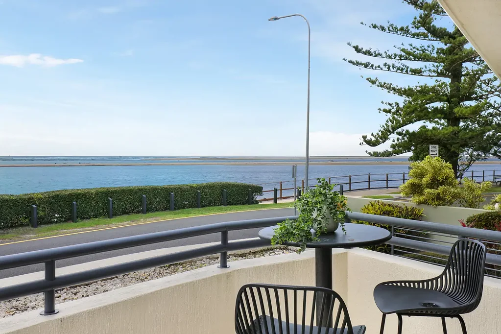 Golden Beach 3房  Boutique Living
