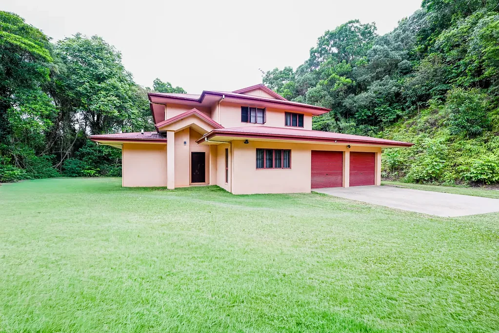 Sandy Pocket Plenty on Poppi