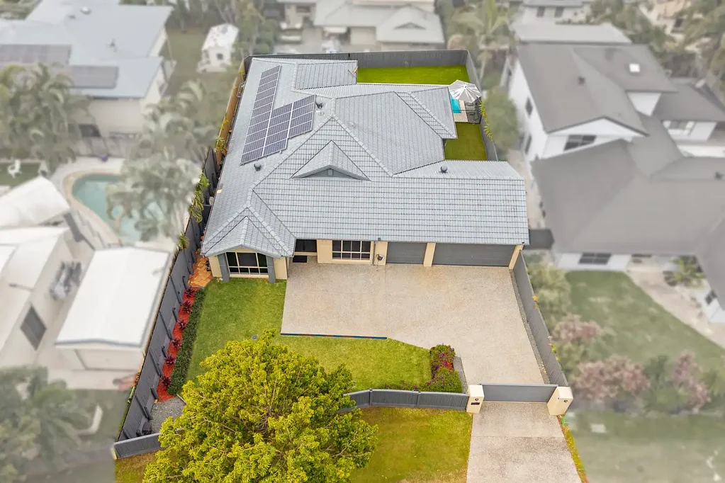 Thornlands 4Kwarto Modern Lowset for the growing family