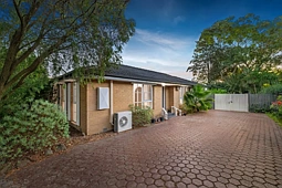 22 Sylphide Way, Wantirna South