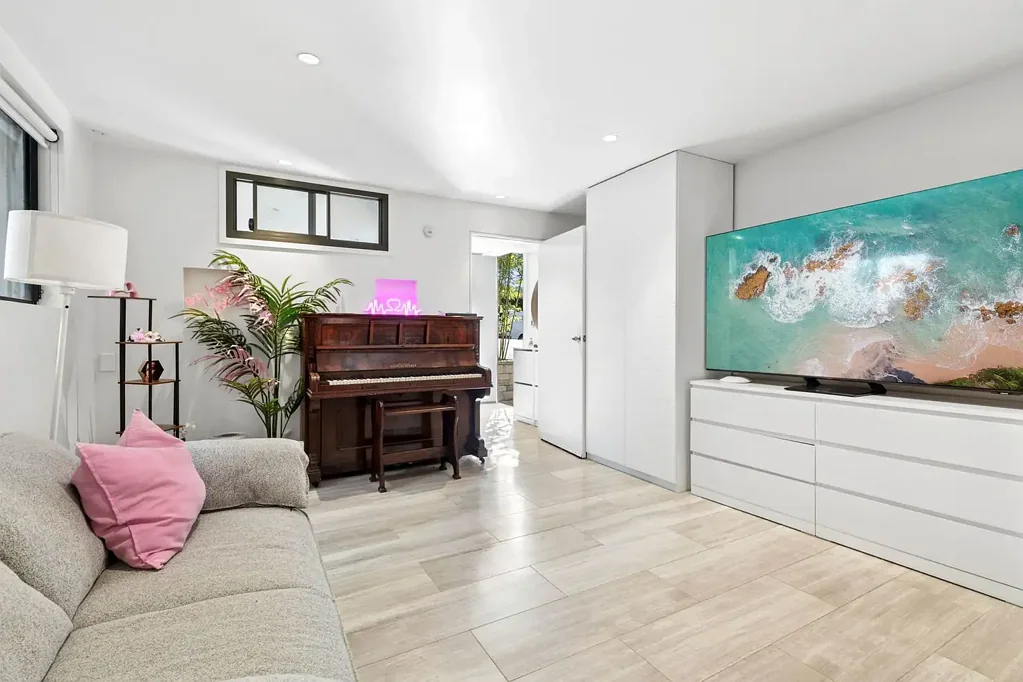 Chic One-Bedroom Apartment