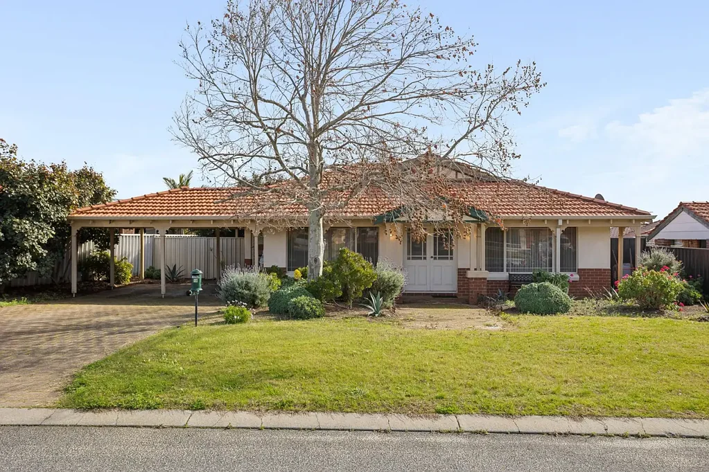 Welcome Home to Comfortable Family Living in Peaceful Kinross