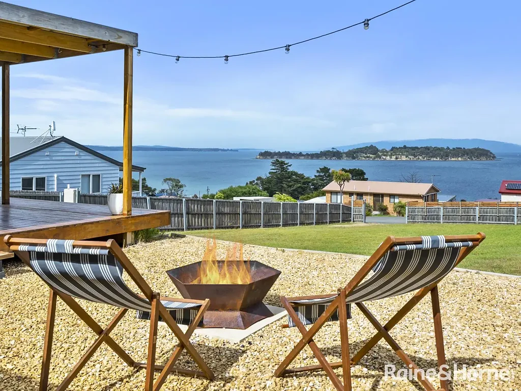 Alonnah  Unwind on Bruny