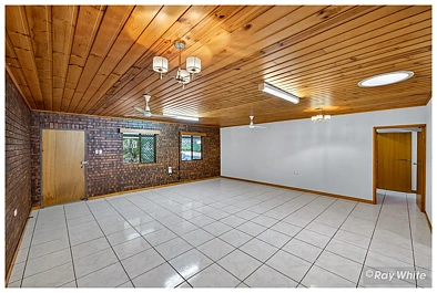 12 Jeffries Street, The Range, QLD 4700, 4 રૂમ, 2 બાથરૂમ, House