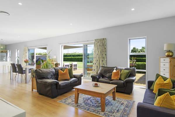Darfield Trendy lifestyle, sought-after location