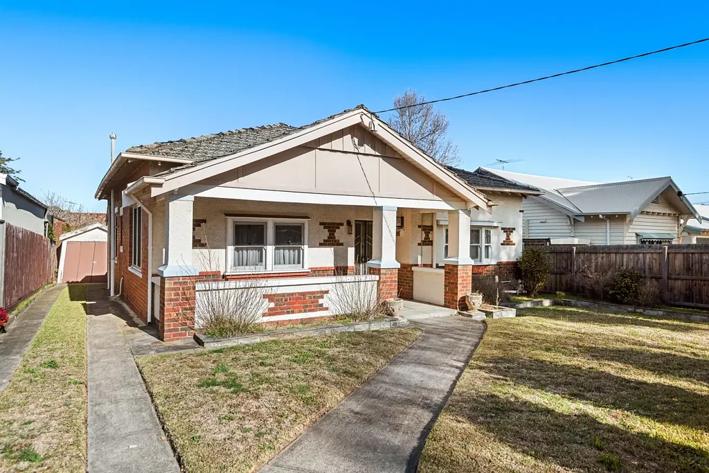 18 Brentani Avenue, Elsternwick, VIC 3185