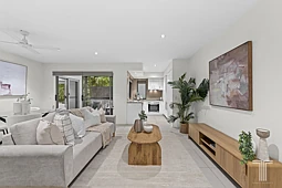 6/2 Little Bennett Street, Norman Park
