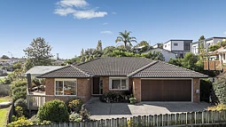 24A Orinda Close, Botany Downs