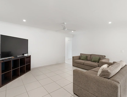 73 Lunar Circuit, Spring Mountain, QLD 4300, 4 Kuwarto, 2 Banyo, House