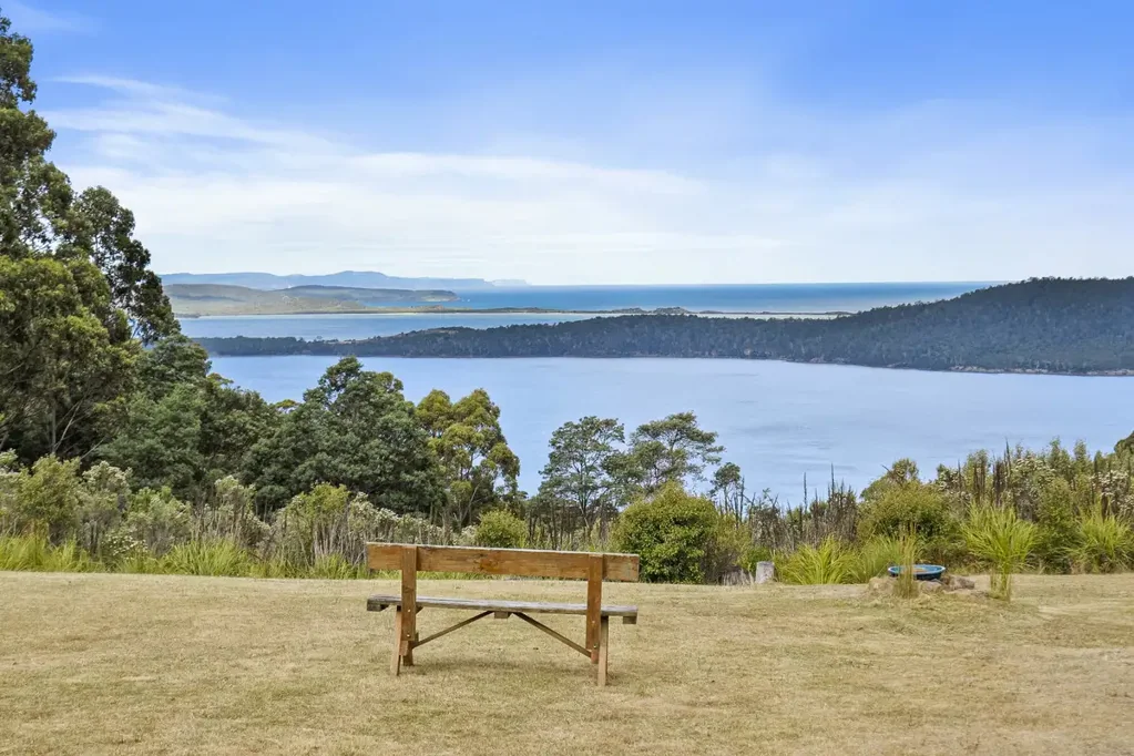 Gordon 1 Bedroom A secluded haven with breathtaking views