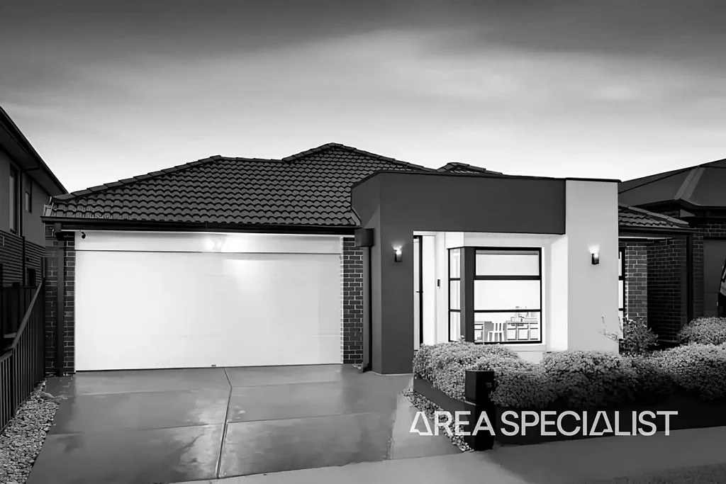 15 AZAS STREET, Truganina, VIC 3029