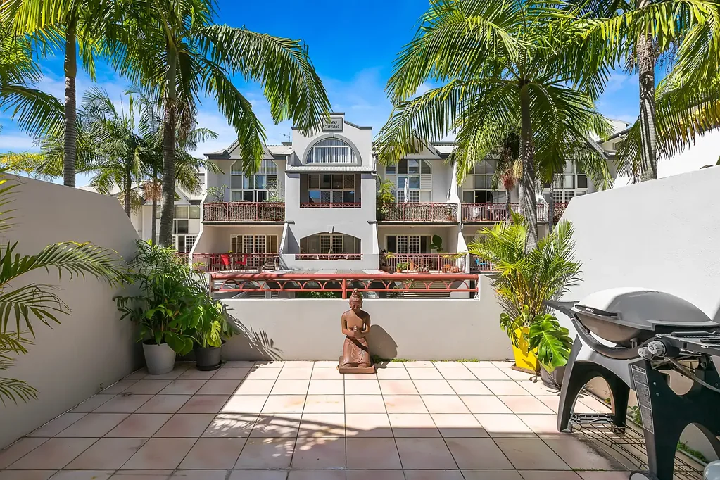 Peaceful New Farm Apartment - Current rent $580 then increase to $715 from 30/11/2026