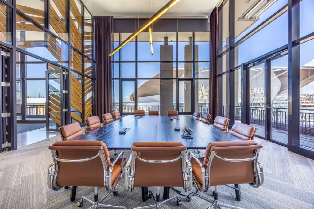Auckland Central Level 5 Double-Height Features with Generous Decks