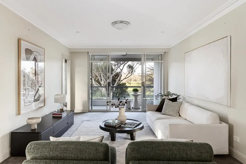 Melbourne 3 Bedroom When The Name Is All You Need – PARK CENTRAL