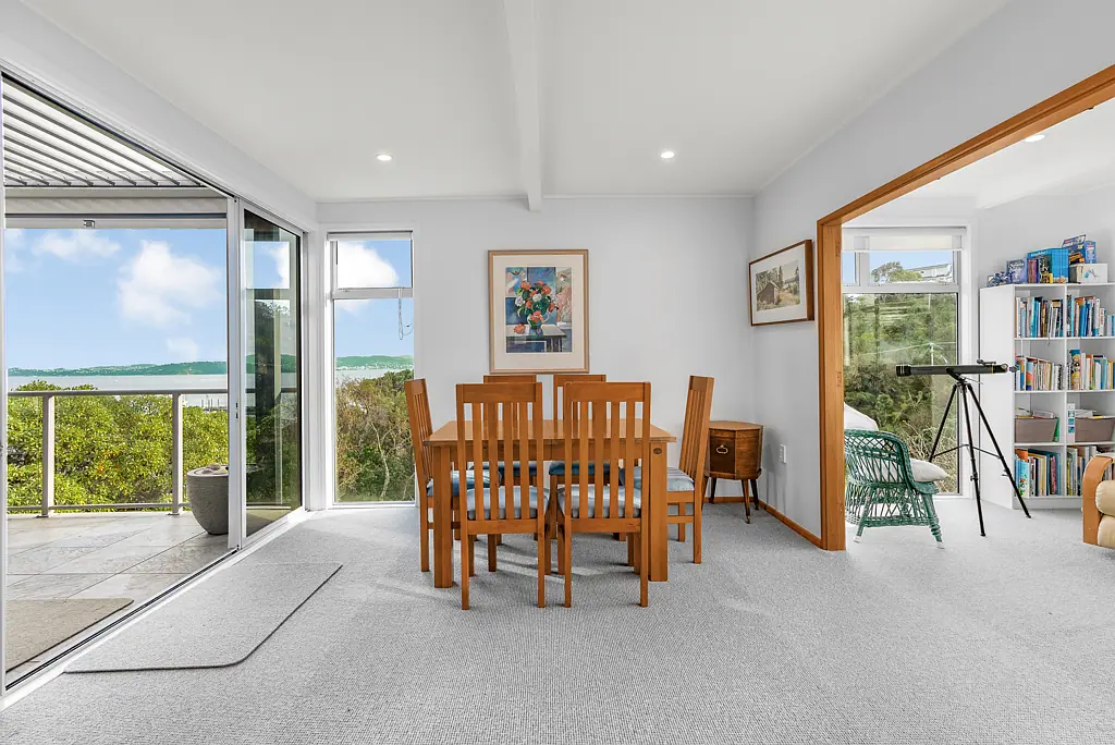 Eastbourne 4Moenga More Than a Home-It's a Haven