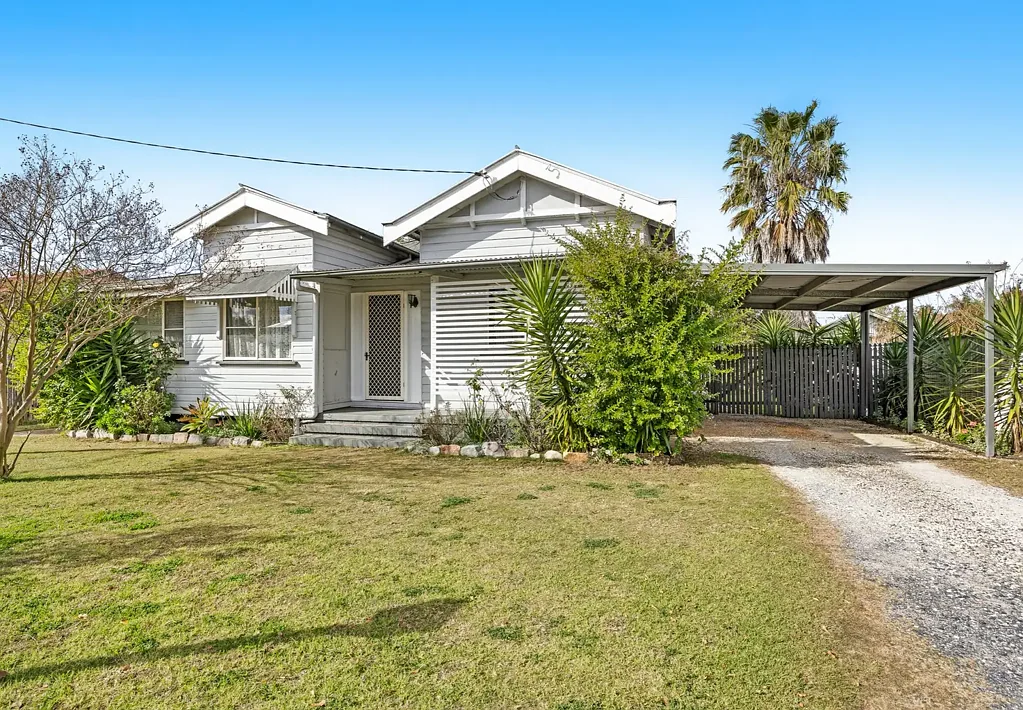 30 Stewart Avenue, Warwick, QLD 4370