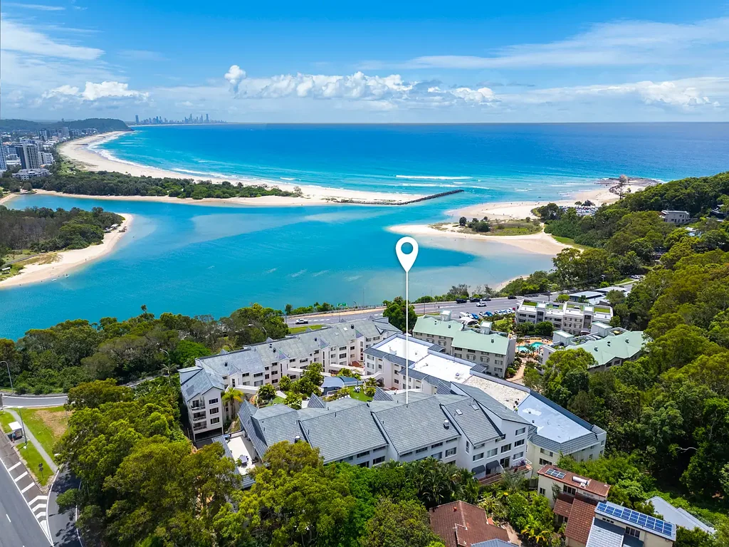 Currumbin 2कमरा Spectacular Ocean Views Await