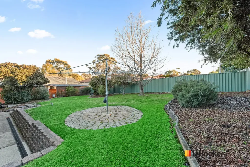 Duffy 3 Bedroom A Fantastic Opportunity in Family-Friendly Duffy