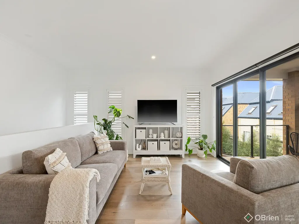 San Remo 3कमरा Modern Coastal Living at Its Finest: Immaculate Double-Storey Home in San Remo