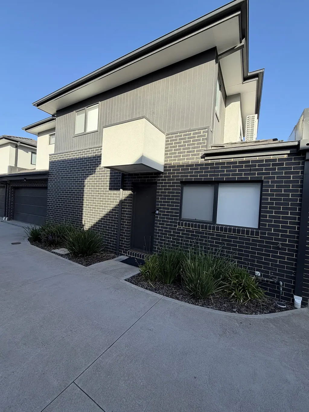 Modern Three-Bedroom Townhouse