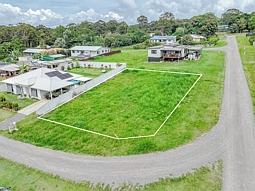 2 Oak Street, Russell Island