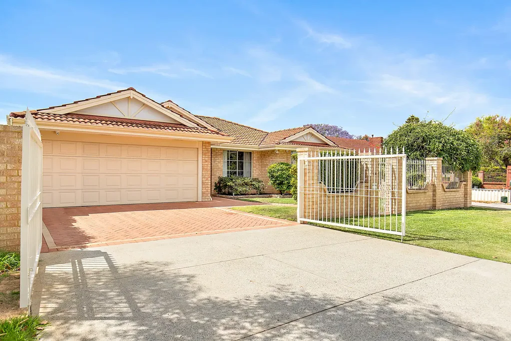 8a Bruning Road, Manning, WA 6152