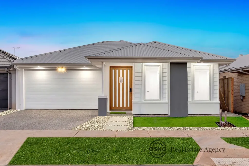 Werribee 4 Bedroom Modern Family Living with High-End Finishes in Riverwalk Estate!!!