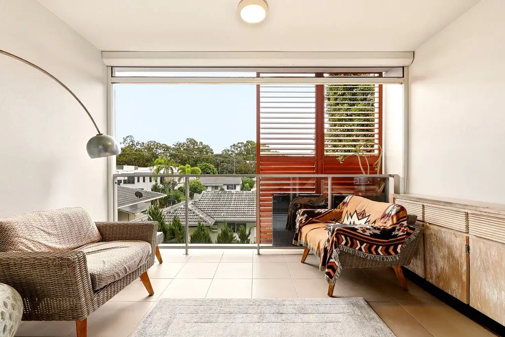 Bundall 2房  Modern North-Facing 2 Bedroom Apartment with Golf Course Views