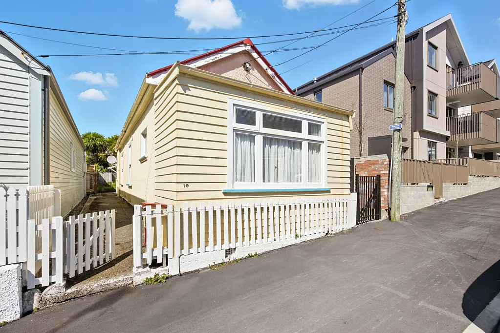 19 Rolleston Street, Mount Cook, Wellington