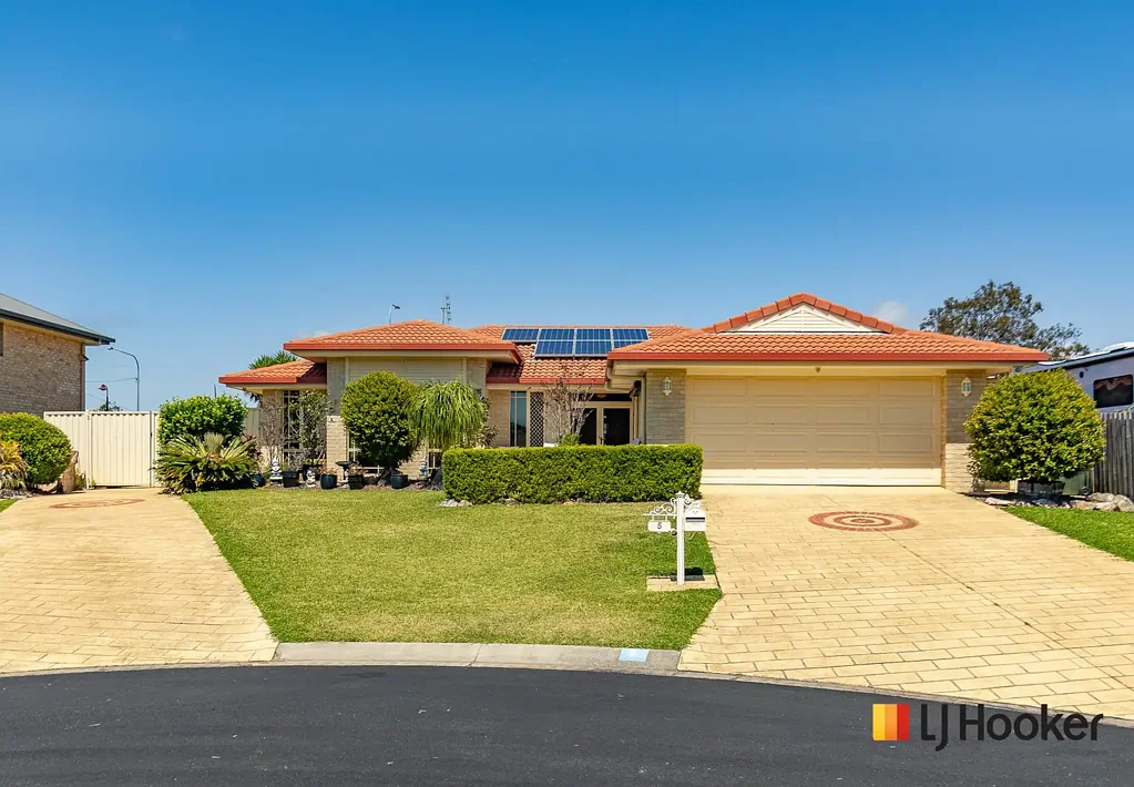 Urangan 4 Slaapkamer Spacious Family Home in a Sought-After Central Location