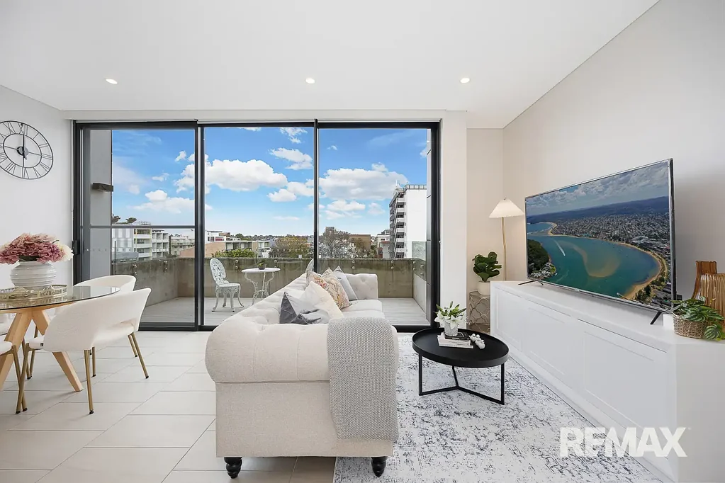 Top-Level Apartment with Unobstructed Views | Camperdown & Glebe Border