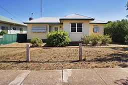 1 Stranger Street, West Wyalong