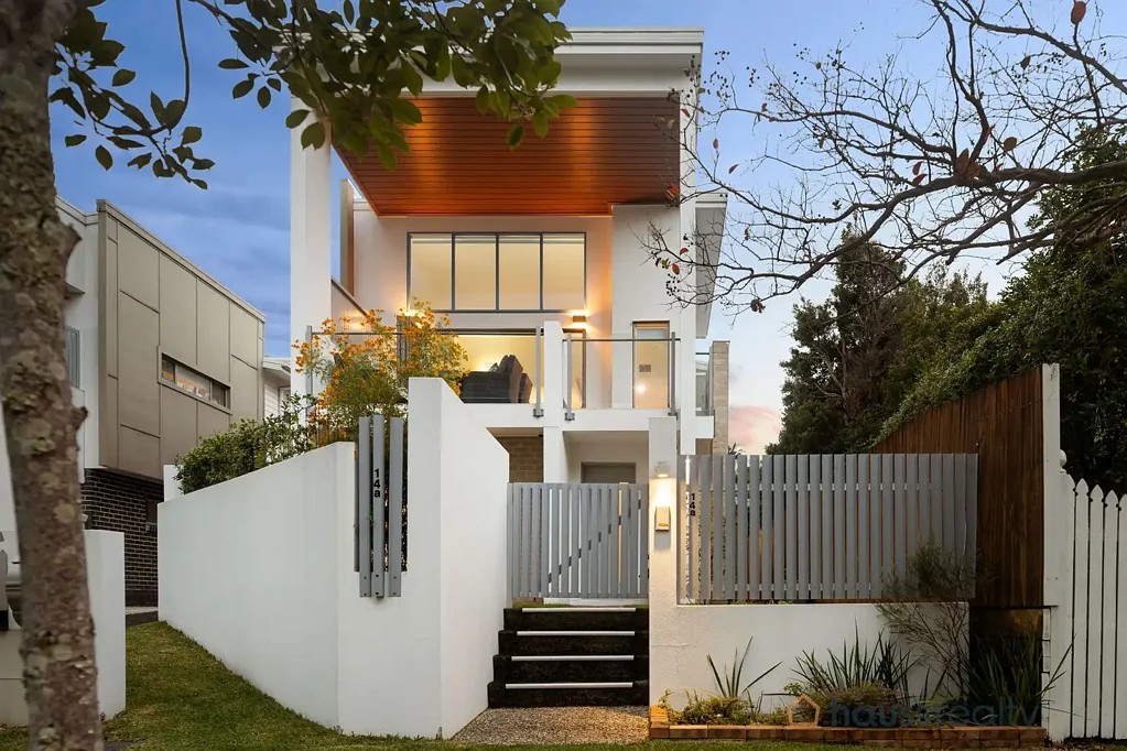 14A Newcross Street, Indooroopilly, QLD 4068