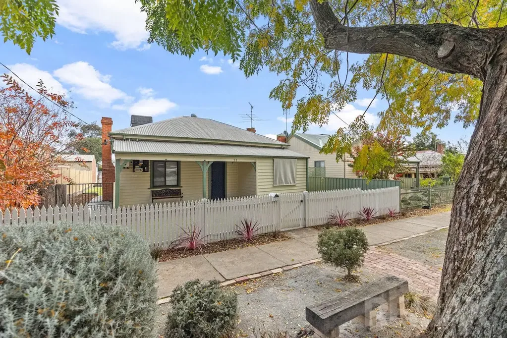 Turvey Park 2Kwarto Superb Location - Impressive Property