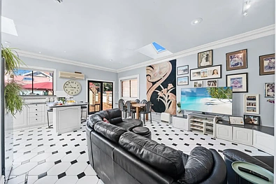 11 Haig Street, Maroubra, NSW 2035, 4 Bedrooms, 3 Bathrooms, House