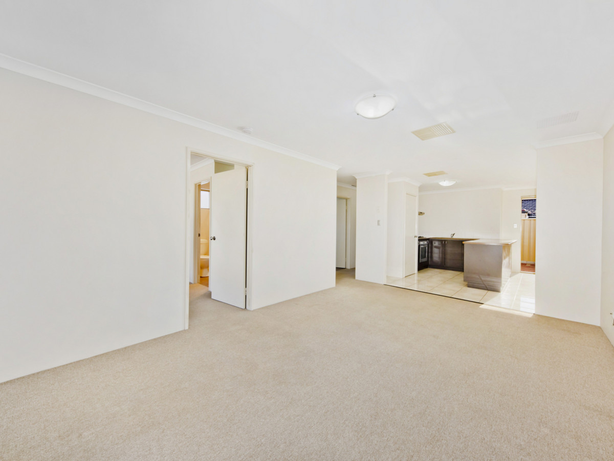 24A EASTDENE CIR, NOLLAMARA WA 6061, 0房, 0浴, House