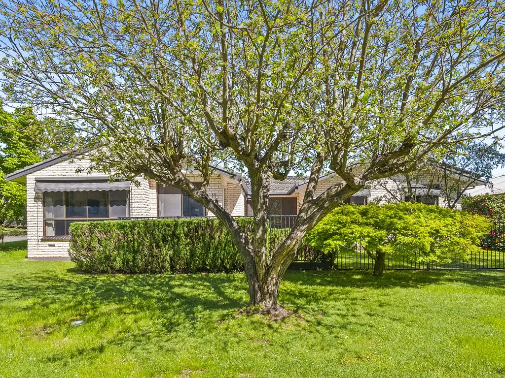 Tocumwal 3ਬੈੱਡਰੂਮ Fairway views with golf-course living at its best