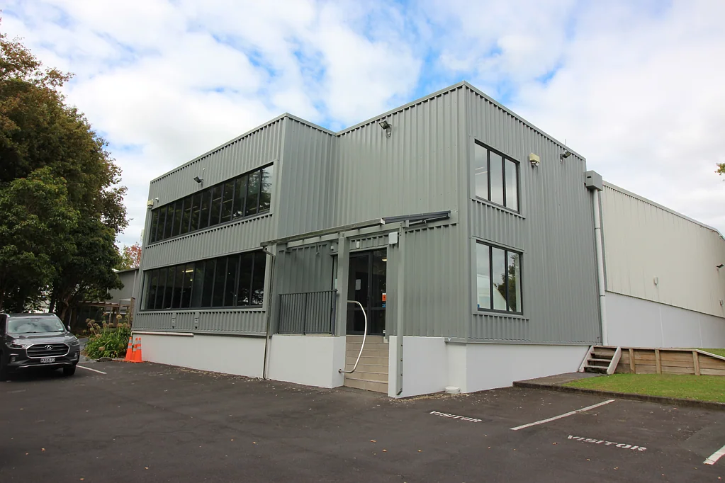 Rosedale Quality office with exceptional car parking